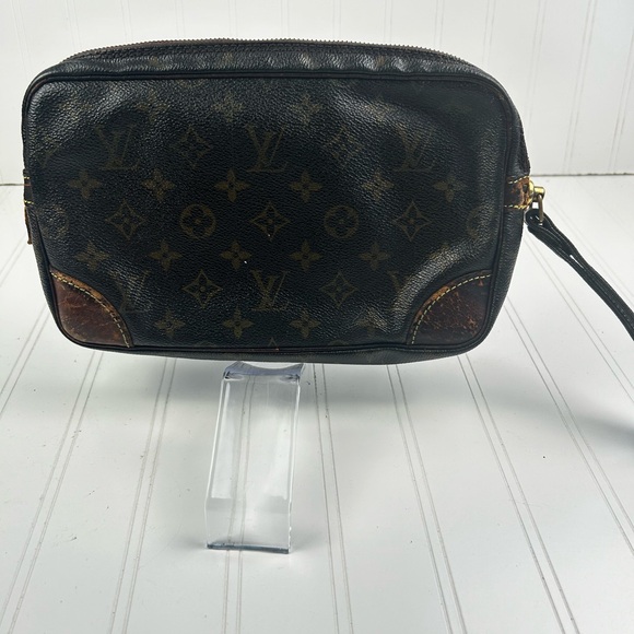Louis Vuitton
Marly Dragonne GM Clutch Bag - Picture 3 of 14